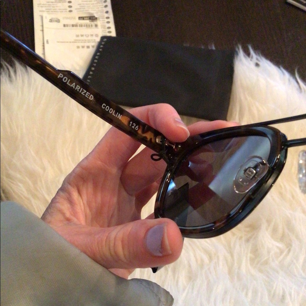 SOoold ❌Quay rare two tone Coolin Sunnies polarize - Picture 3 of 6